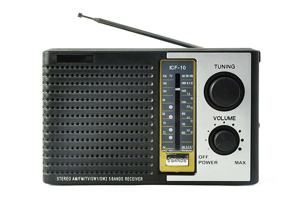 Radio Portatil ICF-10AC 5 Bandas Corriente y Pilas